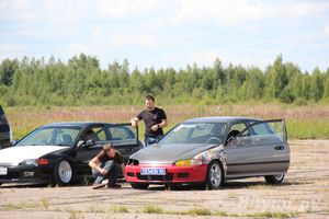 Под Великими Луками прошел второй этап Чемпионата по Drag Racing (фото)