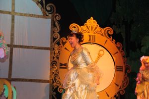 «Принцессу на горошине» и «Свинопаса» показал Великолукский драматический театр (фото)