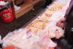 В Великих Луках сожгли Масленицу (фото)