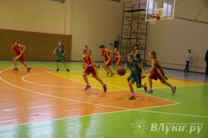 Великолукские баскетболисты стали победителями междугородних соревнований по баскетболу