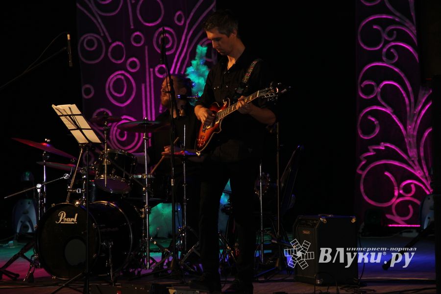 В Великих Луках состоялся концерт «Рождественский джаз» (фото)