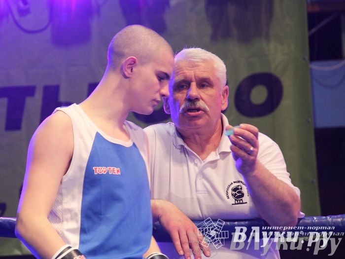 В Великих Луках состоялась матчевая встреча по боксу