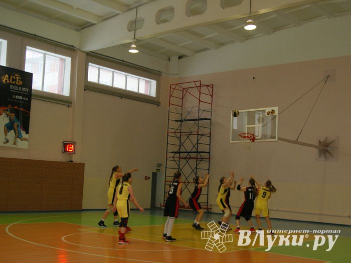 Великолучанки завоевали «серебро» на традиционном турнире по баскетболу (ФОТО)