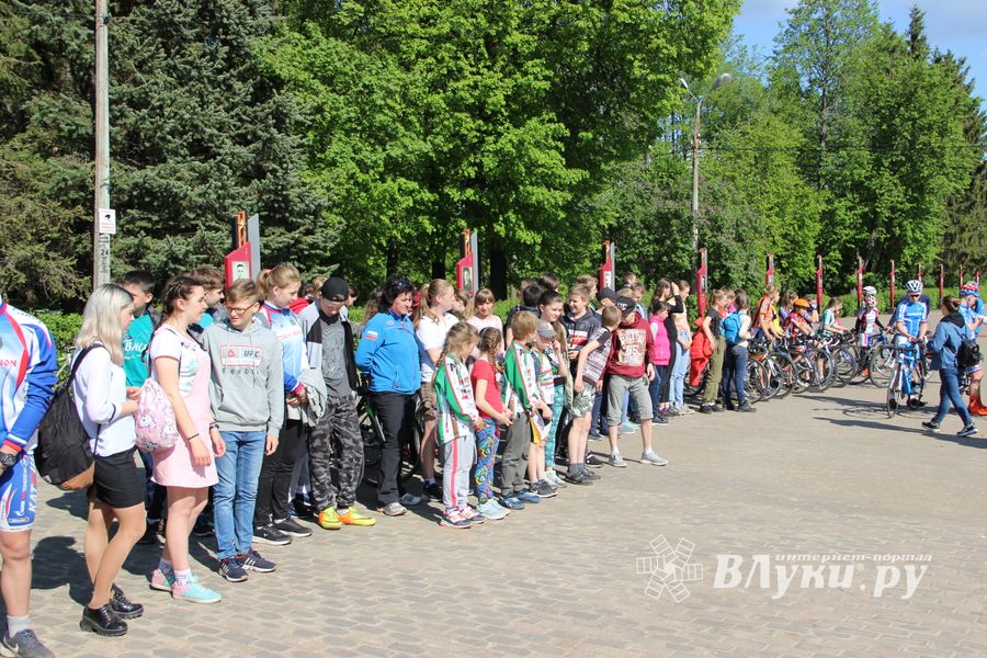 В Великих Луках чествовали лучших велосипедистов (ФОТО)