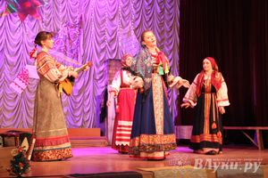  Рождественский концерт ансамбля «Заряница» прошел в Великих Луках (фото)