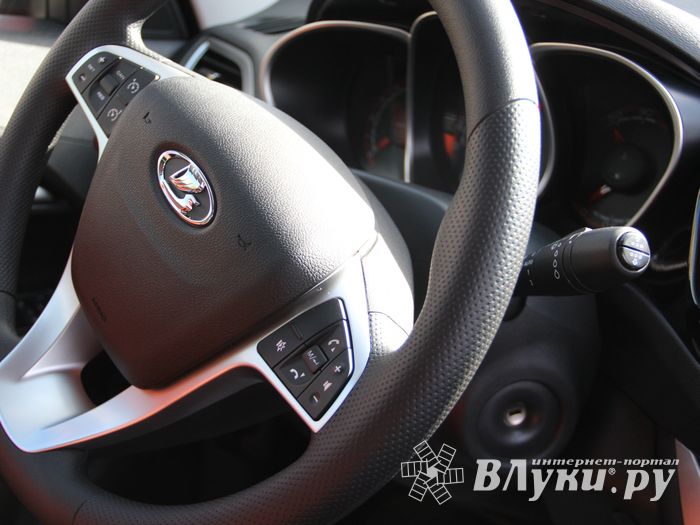Презентация новой модели LADA Vesta Cross состоялась в Великих Луках (ФОТО)