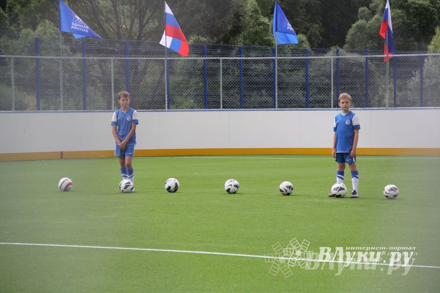 Открытие физкультурно-оздоровительного комплекса в Великих Луках (фото)