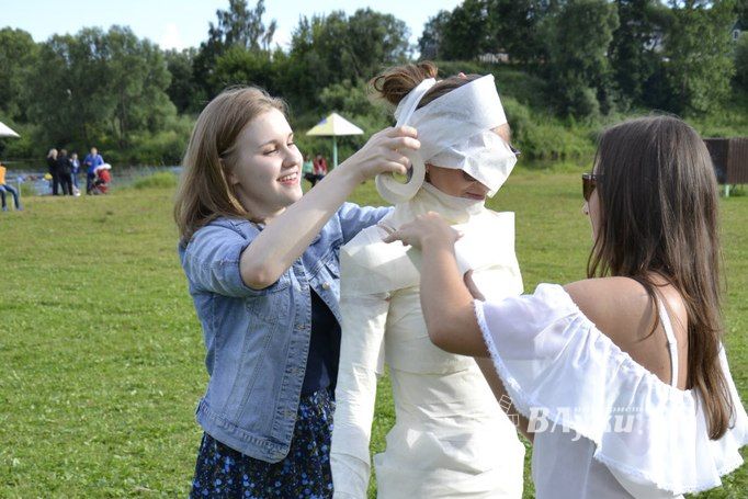 Прошла первая городская пляжная вечеринка «Выгуливаем КеДы»