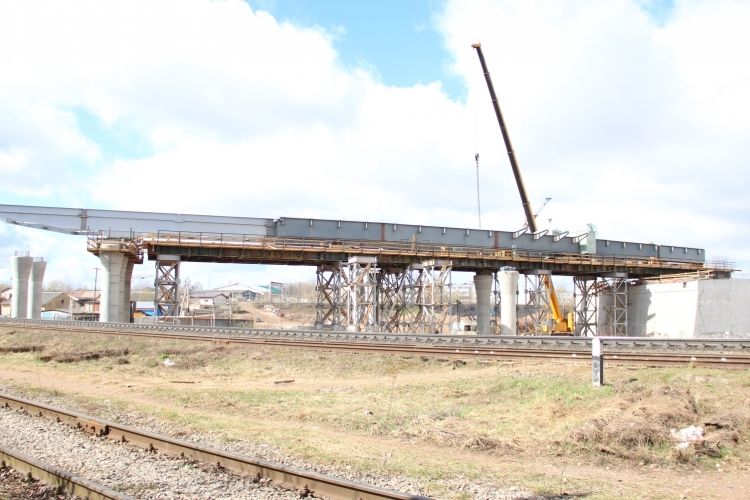  Работы по строительству путепровода в Великих Луках  идут по графику (ФОТО)