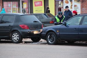 На перекрестке Октябрьский — Гагарина произошло ДТП (фото)