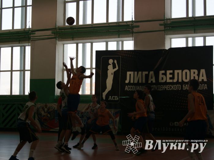 Великолучане завоевали бронзу на Международном турнире по баскетболу (ФОТО)