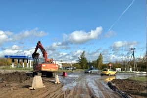 Проезд перекрёстка Дружба-Дьяконова временно затруднён (ФОТО)