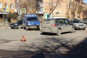В Великих Луках произошло ДТП (ФОТО)