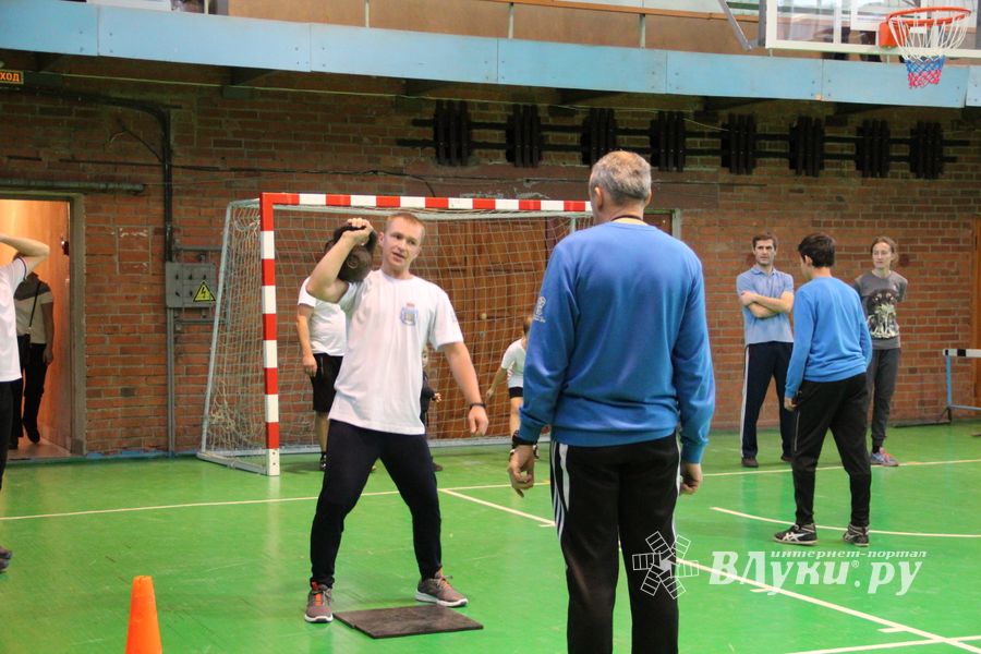 В Великих Луках прошло Первенство города среди спортивных семей (ФОТО)