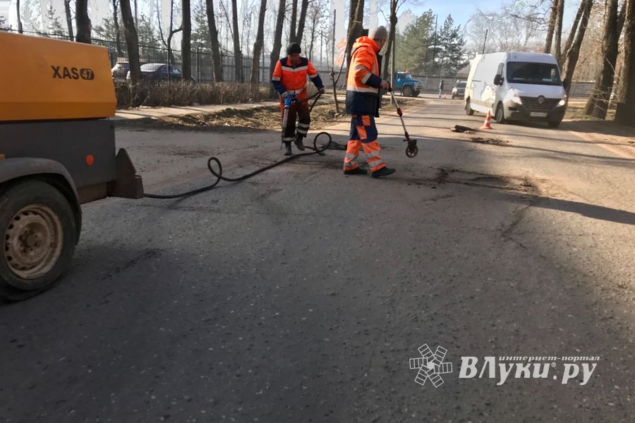 Ямочный ремонт на ул. Нелидовской (ФОТО)