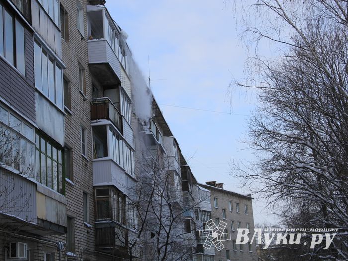 Смелые люди на крах Великих Лук