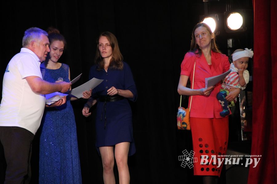 Торжественная церемония закрытия XXI-й Международной встречи воздухоплавателей в Великих Луках (ФОТО)