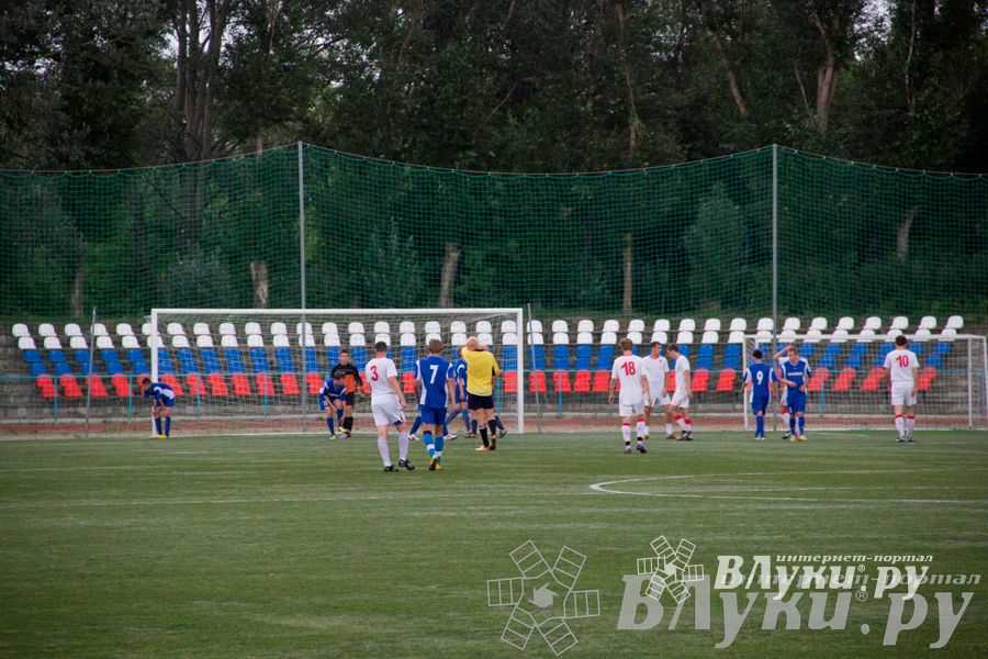 Футбольный матч «Экспресс-2» — «КПРФ»