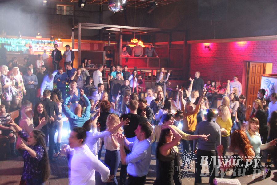 «Дискотека 80-х» от «Авторадио Великие Луки» (фото)