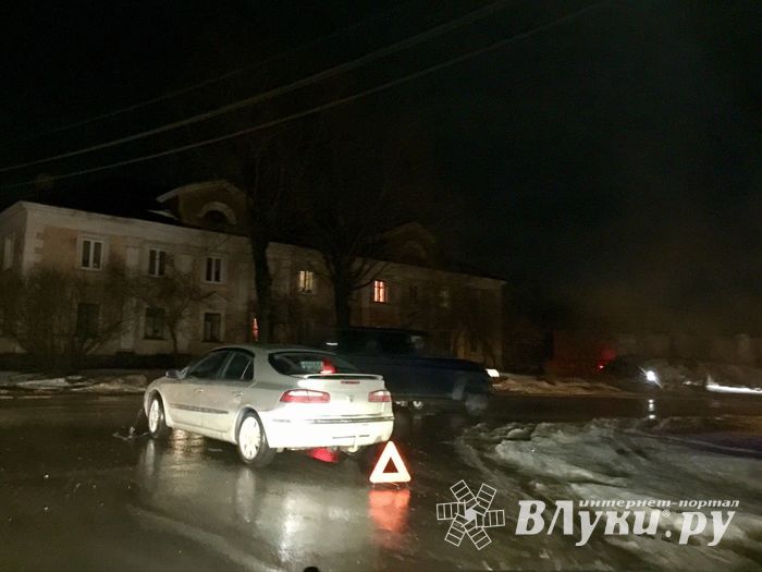 Фотофакт: ДТП на ул. Новоселенинской 