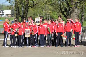 Парад Победы в Великих Луках (фото)