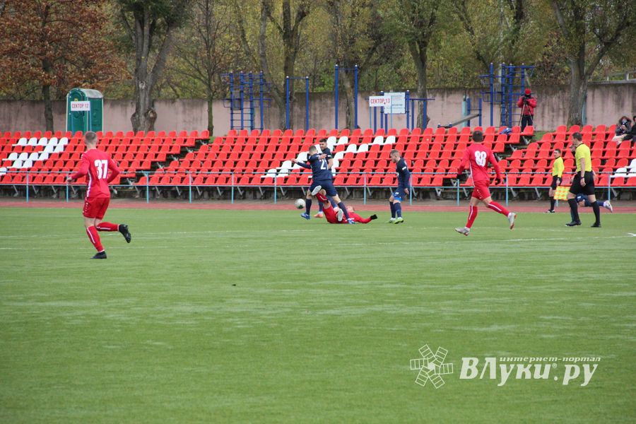 «Луки-Энергия» уступила «Ленинградцу» в домашнем матче (ФОТО)