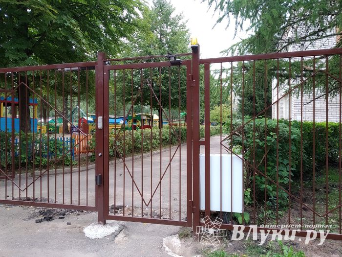 В детском саде № 1 появился новый забор (ФОТО)