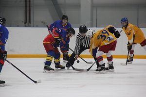 Великолукские хоккейные клубы провели матч в рамках чемпионата города (ФОТО)