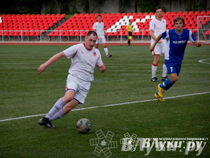 Футбольный матч «Экспресс-2» — «КПРФ»