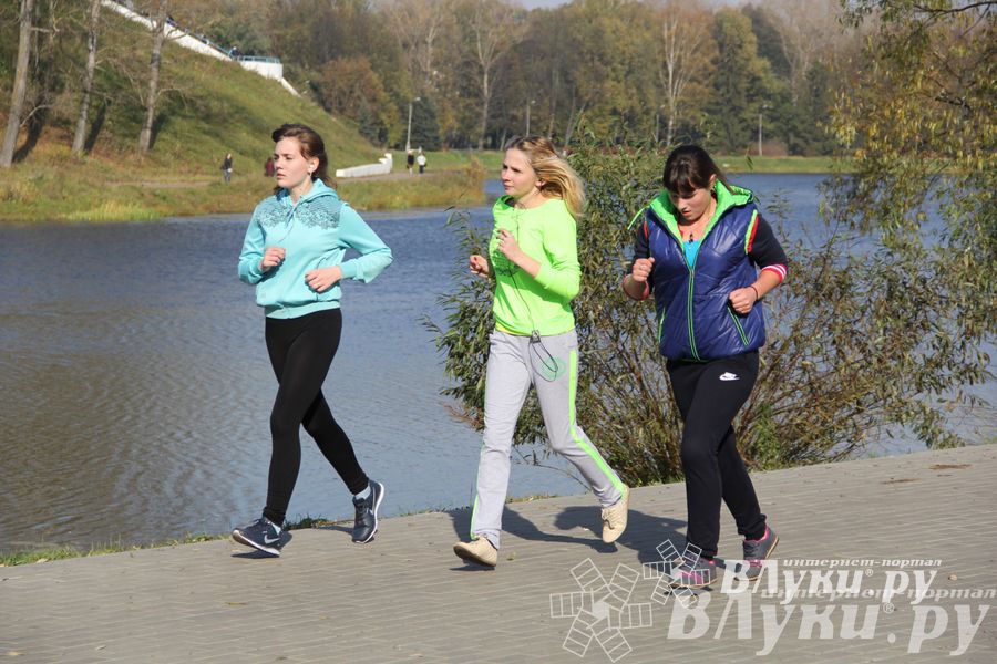 На о. Дятлинка прошел кросс среди обучающихся 8-х классов