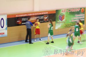 Великолучане и псковички выиграли Первенство Псковской области по баскетболу