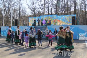 Традиционная весенняя ярмарка прошла в Великих Луках