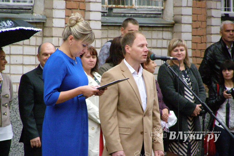 Школы города отметили 1 сентября (фото)