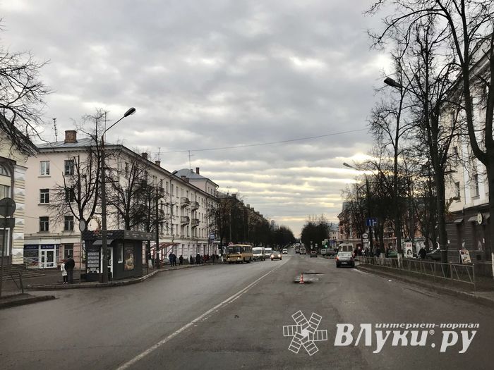 На проспекте Ленина ведётся ямочный ремонт (ФОТО)