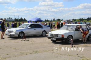 В Великих Луках прошел I этап Открытого чемпионата г. Великие Луки по Drag Racing (фото)