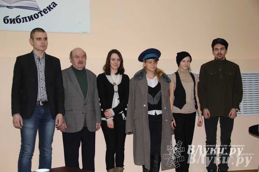 В великолукской центральной библиотеке прошел вечер короткого рассказа, посвященный 155-летию со дня рождения А. П. Чехова (фото)