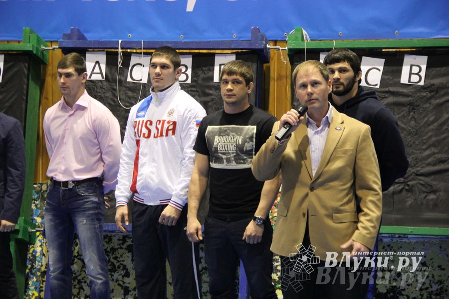 В Великих Луках открылся первый в Псковской области центр ММА