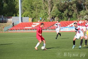  «Луки-Энергия» уступила в домашнем матче петербургской «Звезде» (фото)