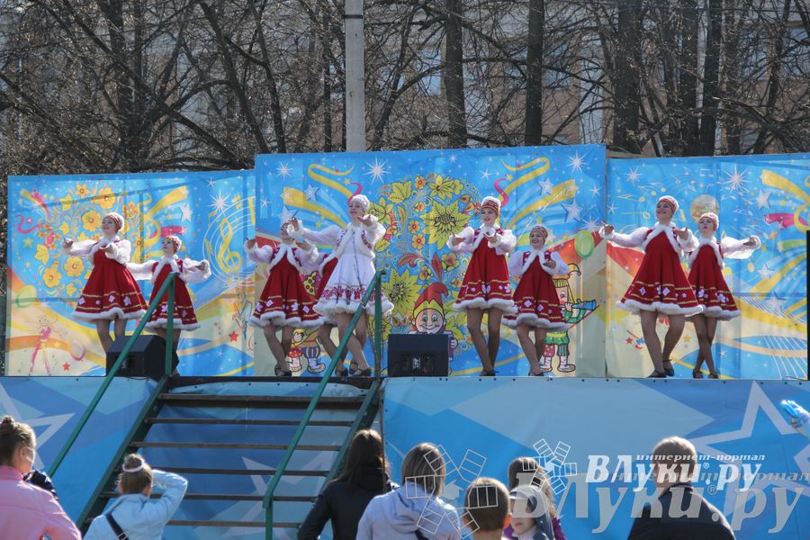 Традиционная весенняя ярмарка прошла в Великих Луках
