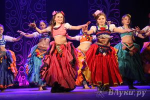  В ДК им. Ленина состоялся отчетный концерт студии восточного танца «Восточные сладости» (фото)