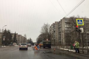 ФОТОФАКТ: Ямочный ремонт в Великих Луках