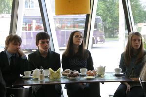 Великолукские школьники посетили "Литературное кафе"