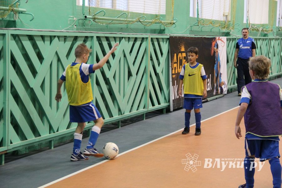 Новогодний футбол