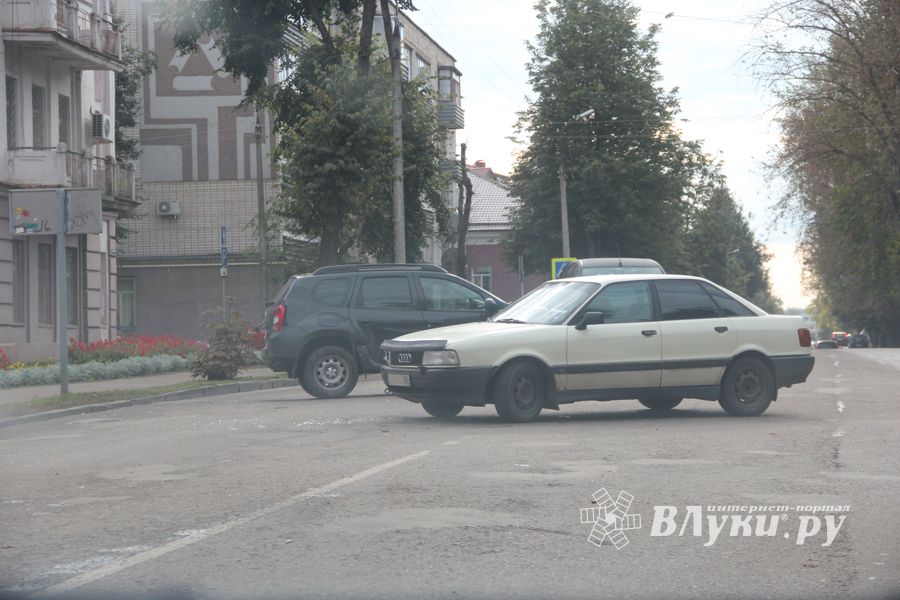 ДТП на перекрёстке Пушкина/Либкнехта (ФОТО)