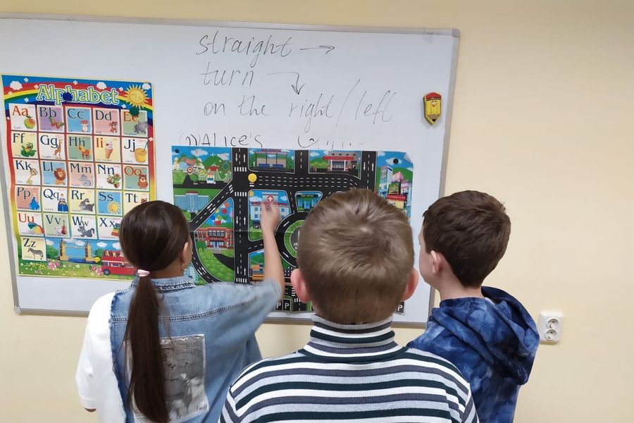 Языковой центр «ICE PEAK» приглашает великолучан