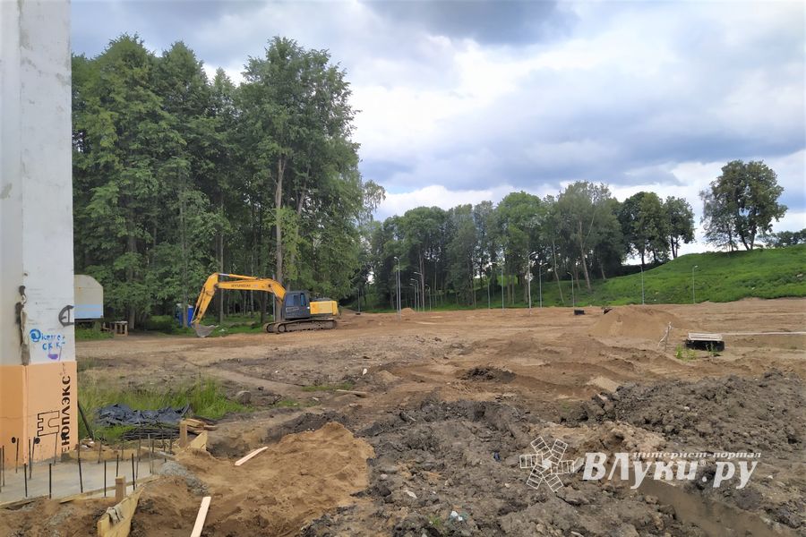 В парке «Петровском» появляются пешеходные дорожки (ФОТО)
