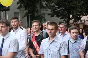 Великолукской «Бригантине» пришлось поплавать под дождём (ФОТО)