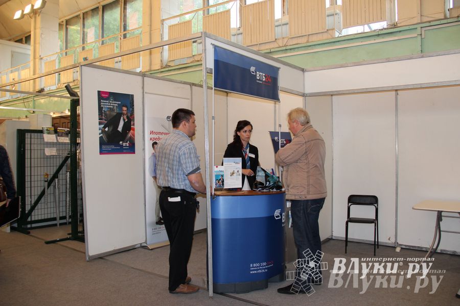 В Пскове проходит 22-ая универсальная выставка (фото)