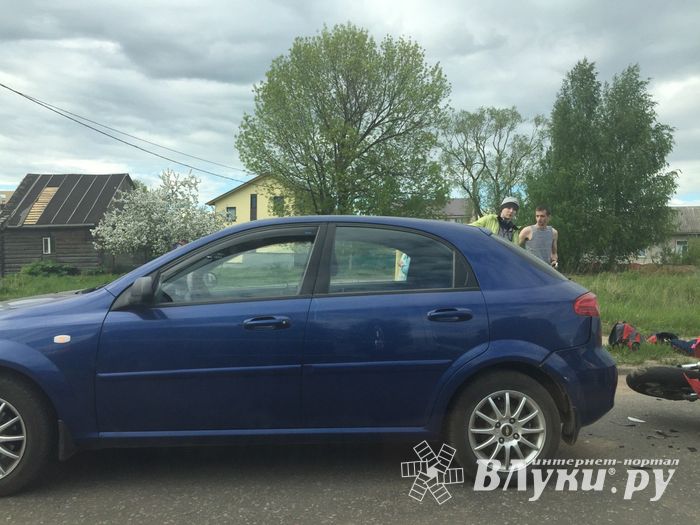 В Великих Луках произошло ДТП (ФОТО)