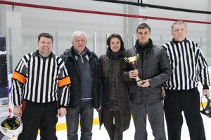 Памятный турнир по хоккею прошел в великолукском «Айсберге» (ФОТО)